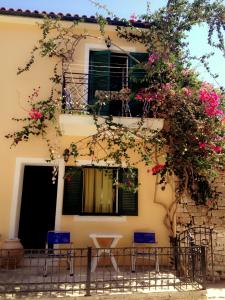 Evi's Maisonette Paxoi Greece