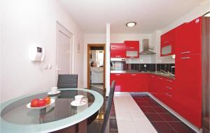 Studio Apartment In Makarska