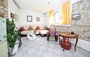 Holiday Home Drvenik Mali 07