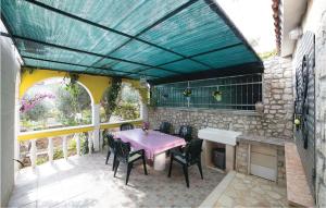 Beautiful home in Okrug Gornji with WiFi and 3 Bedrooms