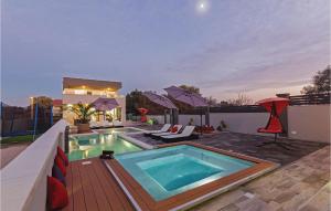 Amazing Home In Pula With Kitchen