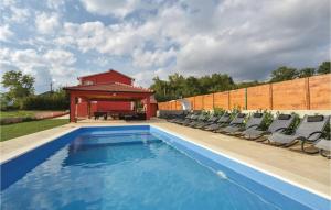 Lovely Home In Rumin With Kitchen