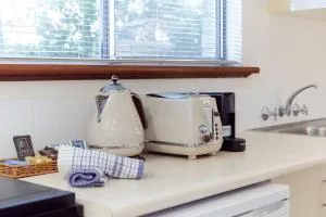 A4 - Deluxe 1 bedroom, 1 bathroom apartment - Carramar