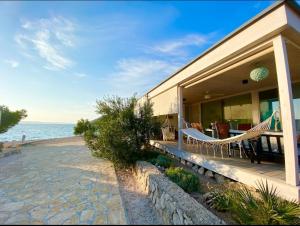 Camp BUQEZ Villa 30 "Beachvilla Stella" SPA, 2BR, Seaview