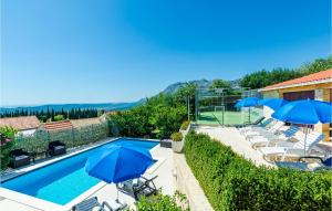 Nice Apartment In Dubravka With Outdoor Swimming Pool