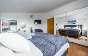 Amazing Home In Marcana