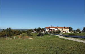 Apartment Hrboki Iii