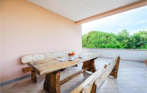 3 Bedroom Cozy Home In Liznjan