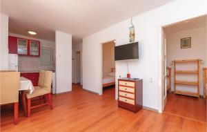 Beautiful Apartment In Jadrija With Kitchen 