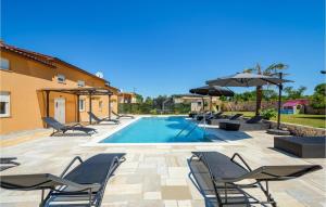 Beautiful Home In Savicenta With Sauna 