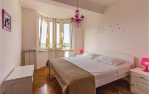 1 Bedroom Stunning Apartment In Pula