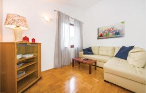 Beautiful Apartment In Sv,petar With 1 Bedrooms, Wifi And Outdoor Swimming Pool