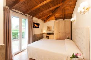 One-Bedroom Apartment with Sofa Bed room in Fattoria Maremmana