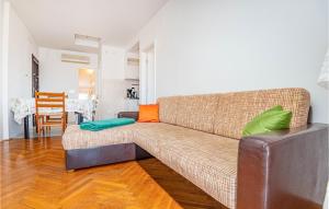 Two-Bedroom Apartment Vodice With Sea View 06