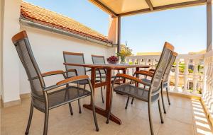 Two-Bedroom Apartment Vodice With Sea View 06