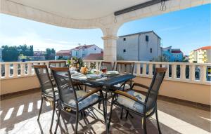 Amazing Apartment In Vodice With 3 Bedrooms And Wifi