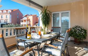 Amazing Apartment In Vodice With 3 Bedrooms And Wifi