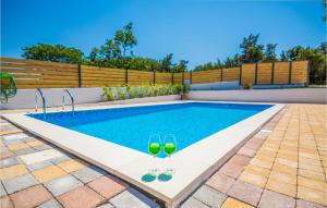 3 Bedroom Awesome Home In Donje Rastane