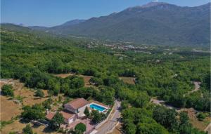 Three-Bedroom Holiday Home In Zagvozd