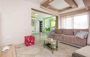 Gorgeous Home In Pula With Outdoor Swimming Pool 