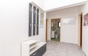 Two-Bedroom Apartment In Razanac