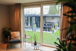 Stijlvol ingerichte bungalow aan de Westerschelde