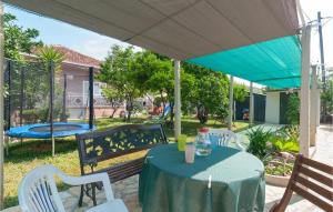 3 Bedroom Nice Home In Seget Vranjica 