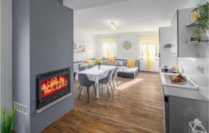 Three-Bedroom Holiday Home In Vodnjan