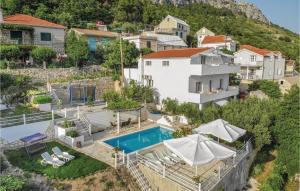 Lovely Apartment In Mimice With Outdoor Swimming Pool