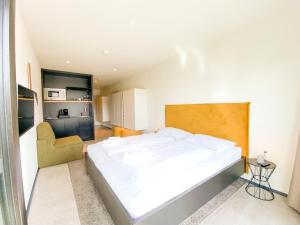 Blackhome Innsbruck City East I contactless check-in