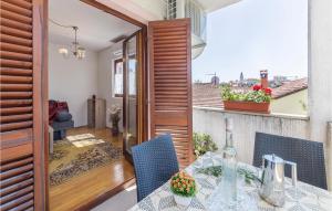 Awesome Apartment In Funtana With Wifi 