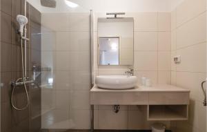 3 Bedroom Awesome Home In Medulin