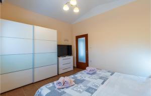 Stunning Apartment In Pula With Wifi