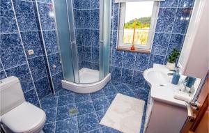 Nice Apartment In Podstrana With Wifi