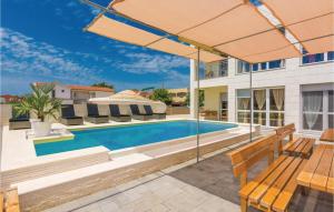 Amazing Apartment In Vir With 1 Bedrooms, Wifi And Outdoor Swimming Pool