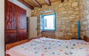 Amazing Apartment In Susak With Wifi