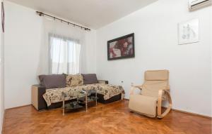 Amazing Apartment In Pula With 3 Bedrooms And Wifi