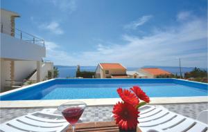 Beautiful home in Podgora with 6 Bedrooms Jacuzzi and Outdoor swimming pool
