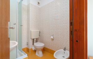 Cozy Apartment In Stanici With Wifi