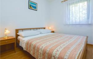 Two-Bedroom Apartment In Lokva Rogoznica