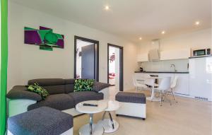 Cozy Apartment In Medulin