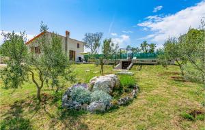 Beautiful Home In Zminj With Kitchen