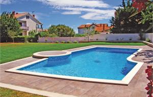 2 Bedroom Awesome Apartment In Novigrad 