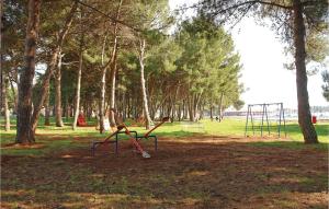 2 Bedroom Awesome Apartment In Novigrad 