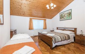 Lovely Apartment In Brsec With House Sea View 