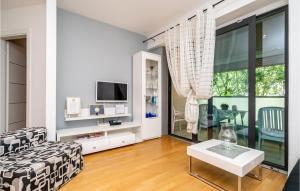 1 Bedroom Cozy Apartment In Dubrovnik 
