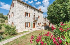 Beautiful Home In Markovac With Wifi