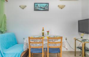 1 Bedroom Amazing Apartment In Mali Losinj 