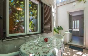 Amazing Apartment In Mali Losinj With 1 Bedrooms And Wifi 