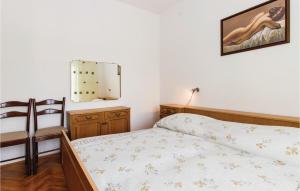 3 Bedroom Beautiful Home In Nedescina 